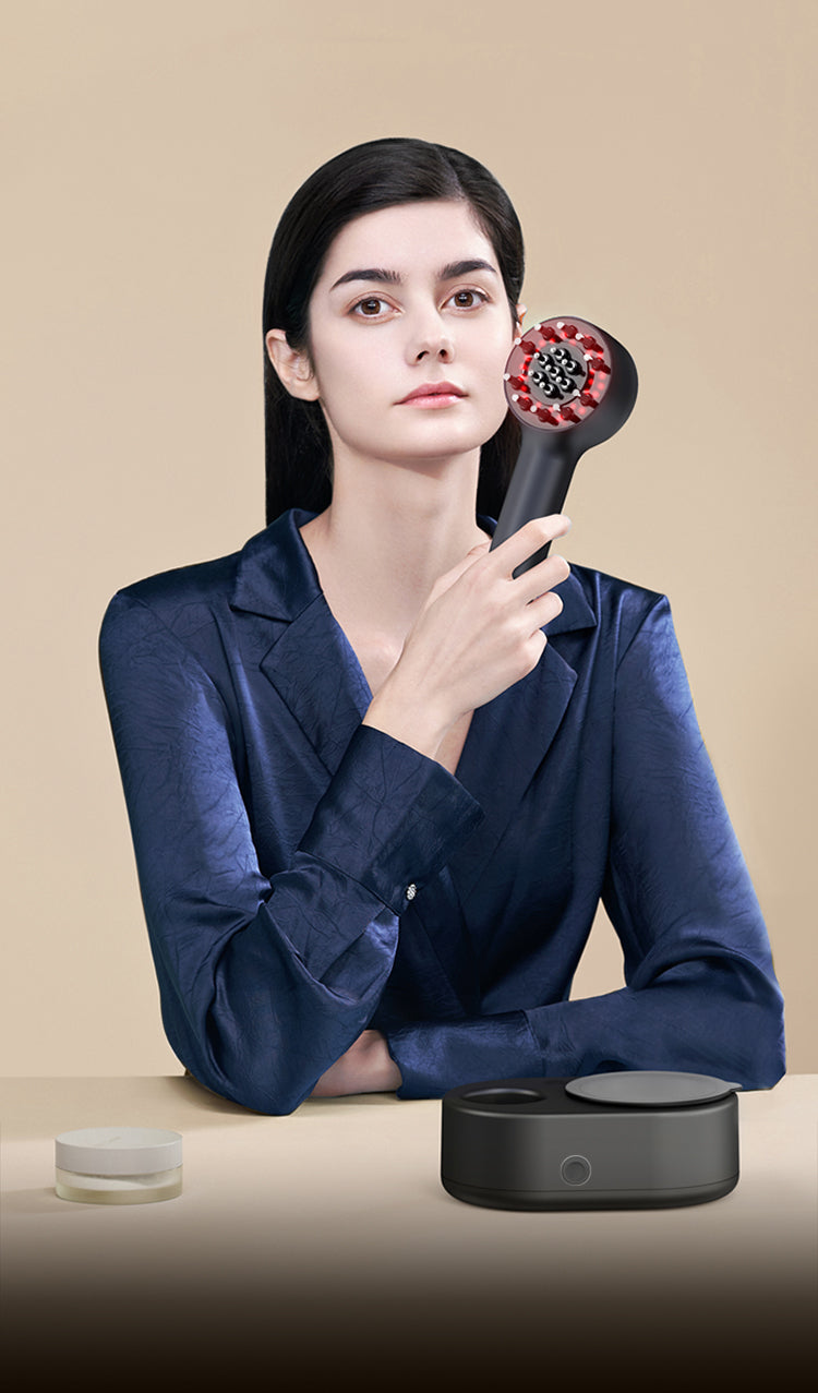 Roller‑Ball Dispensing Scalp Massage Comb